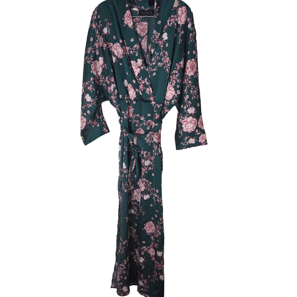 Eloquii Floral Kimono Robe - Dark Green and Light Pink